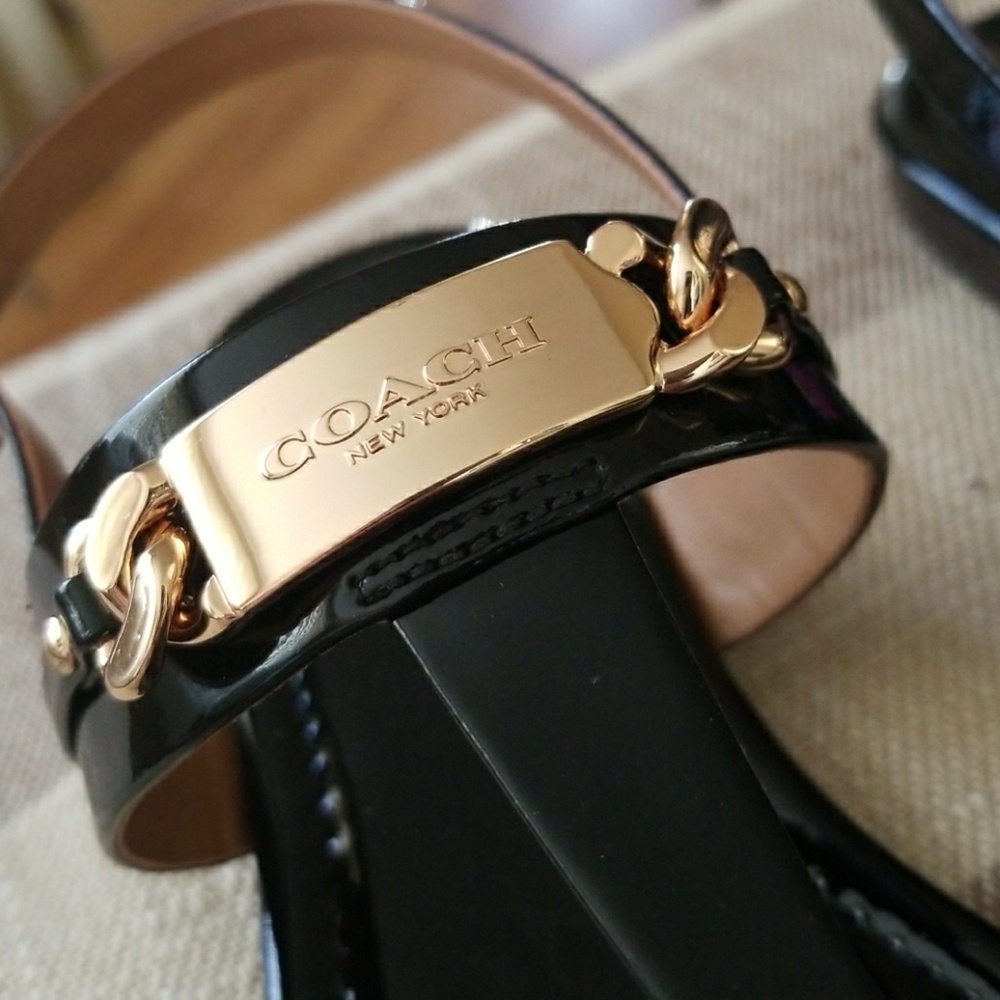 π΄Soldπ΄Coach Sandals Black/Gold - Picture 3 of 5
